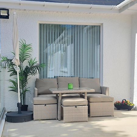 Annie'S House With Thermal Health Spa Moville Luaran gambar